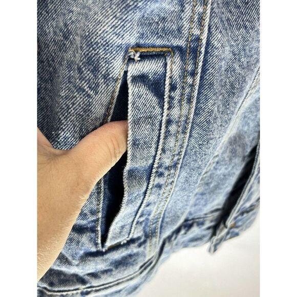 Members Only x Sponge Bob Trucker Denim Jean Jacket X Nickelodeon Size Small New - Picture 7 of 12
